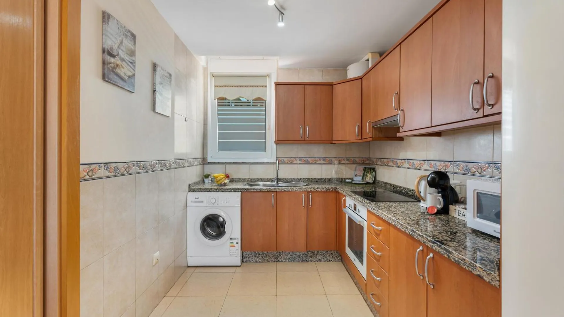 Grand View Apartment Адехе