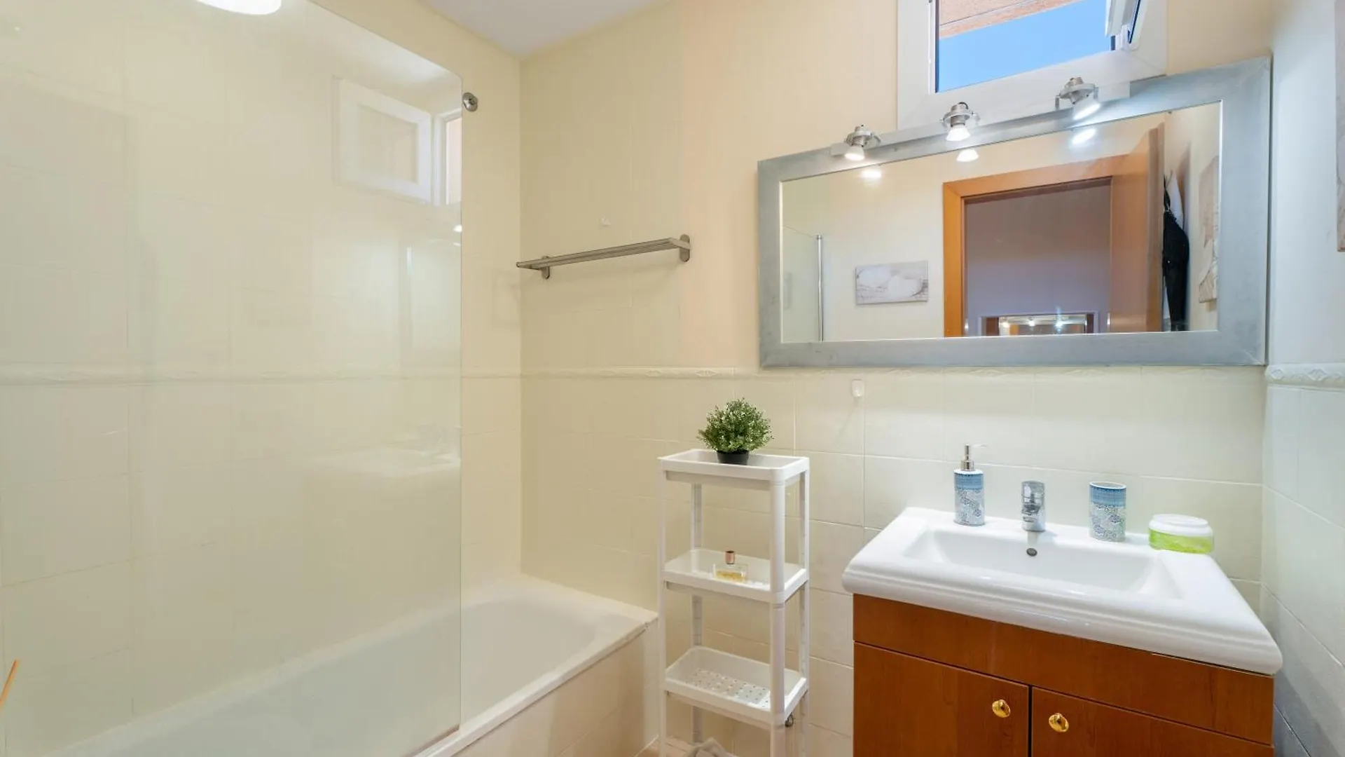 Grand View Apartment Адехе Испания